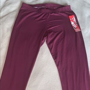Hot Kiss Burgundy Leggings